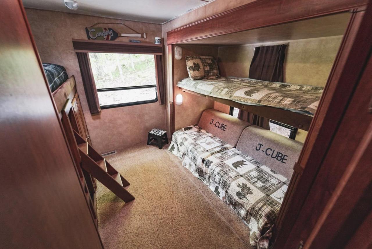 Rv Adventure Roscoe Pet Friendly Ξενοδοχείο Εξωτερικό φωτογραφία